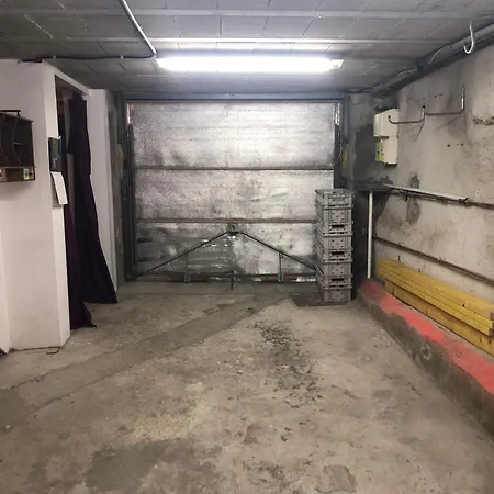 Duplex Spacieux 5p Avec Bar Et Garage